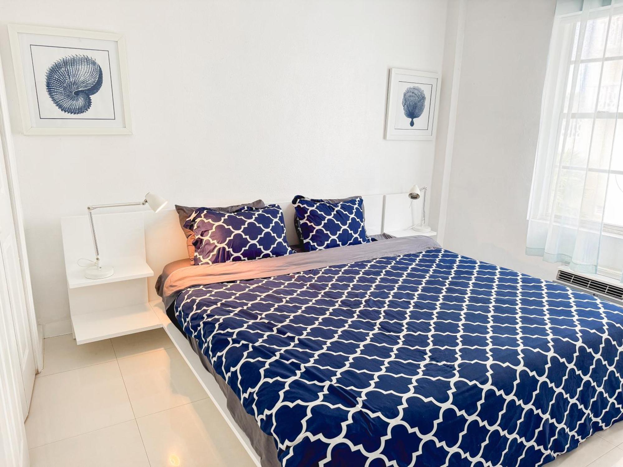 2 Bedroom On The Beach ! Маями Бийч Екстериор снимка
